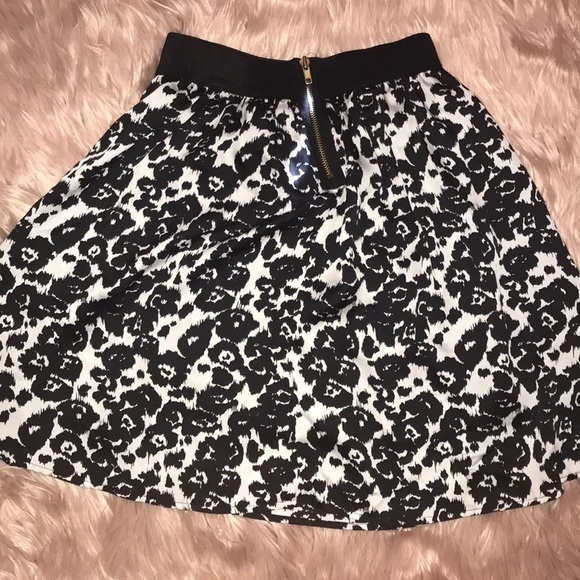 Worthington a-line flowing skirt - Picture 2 of 2